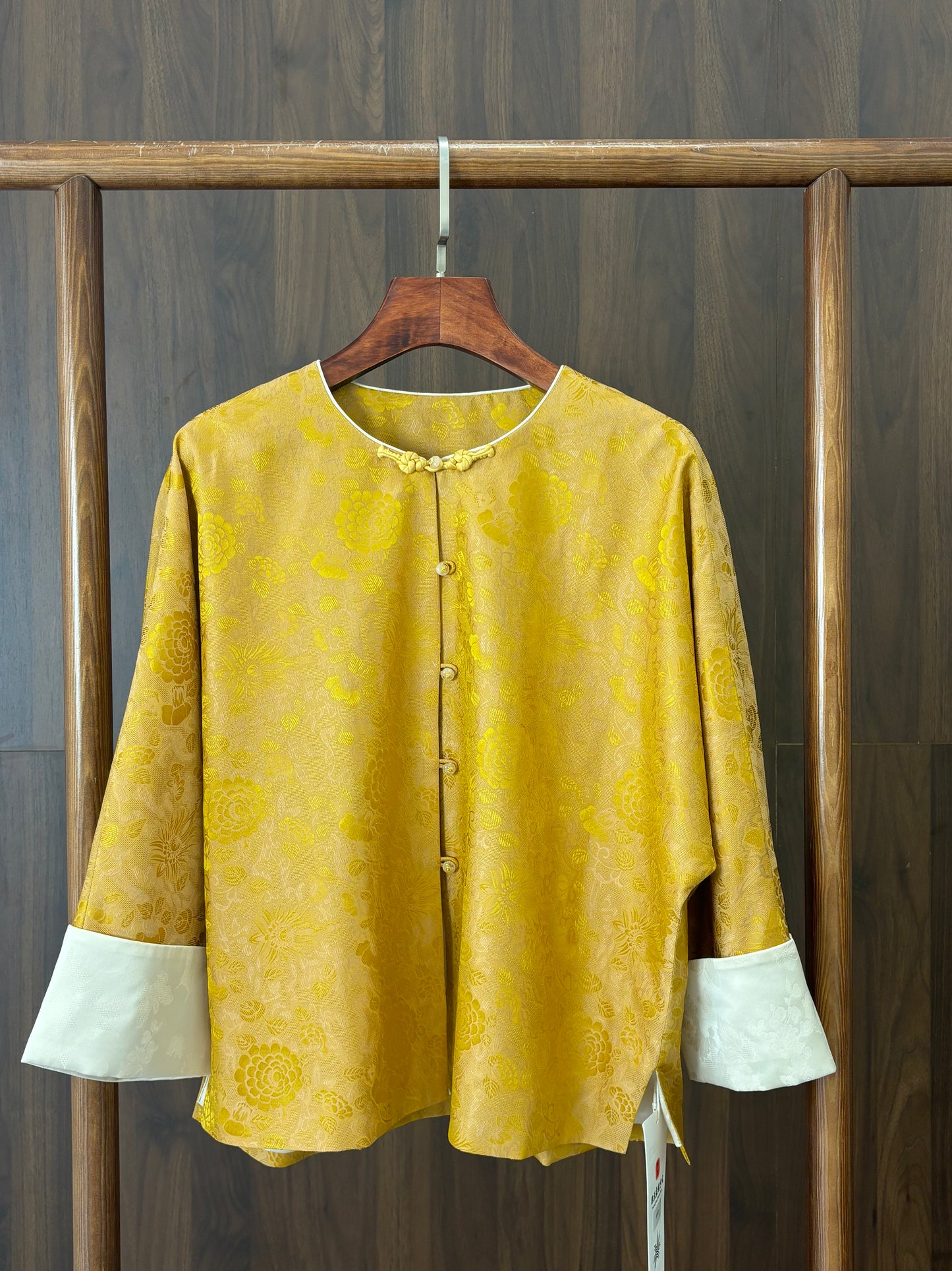 黃色桑蠶絲外套 Yellow Silk Jacket - Luxe Orienta CO., LIMITED