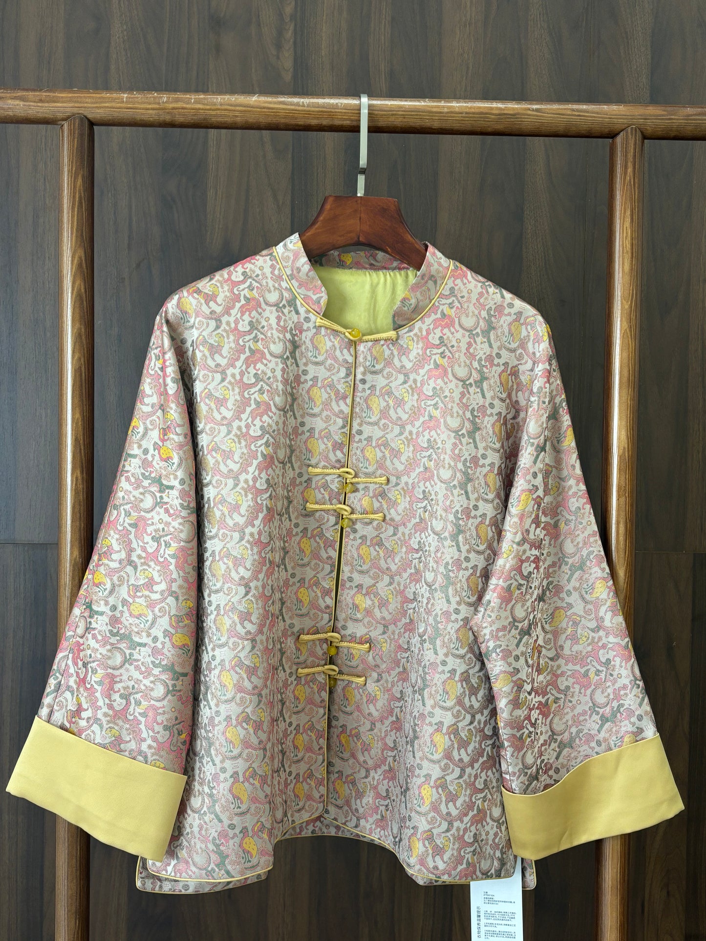 粉紅色桑蠶絲宋錦外套 Pink Silk Songjin Jacket - Luxe Orienta CO., LIMITED