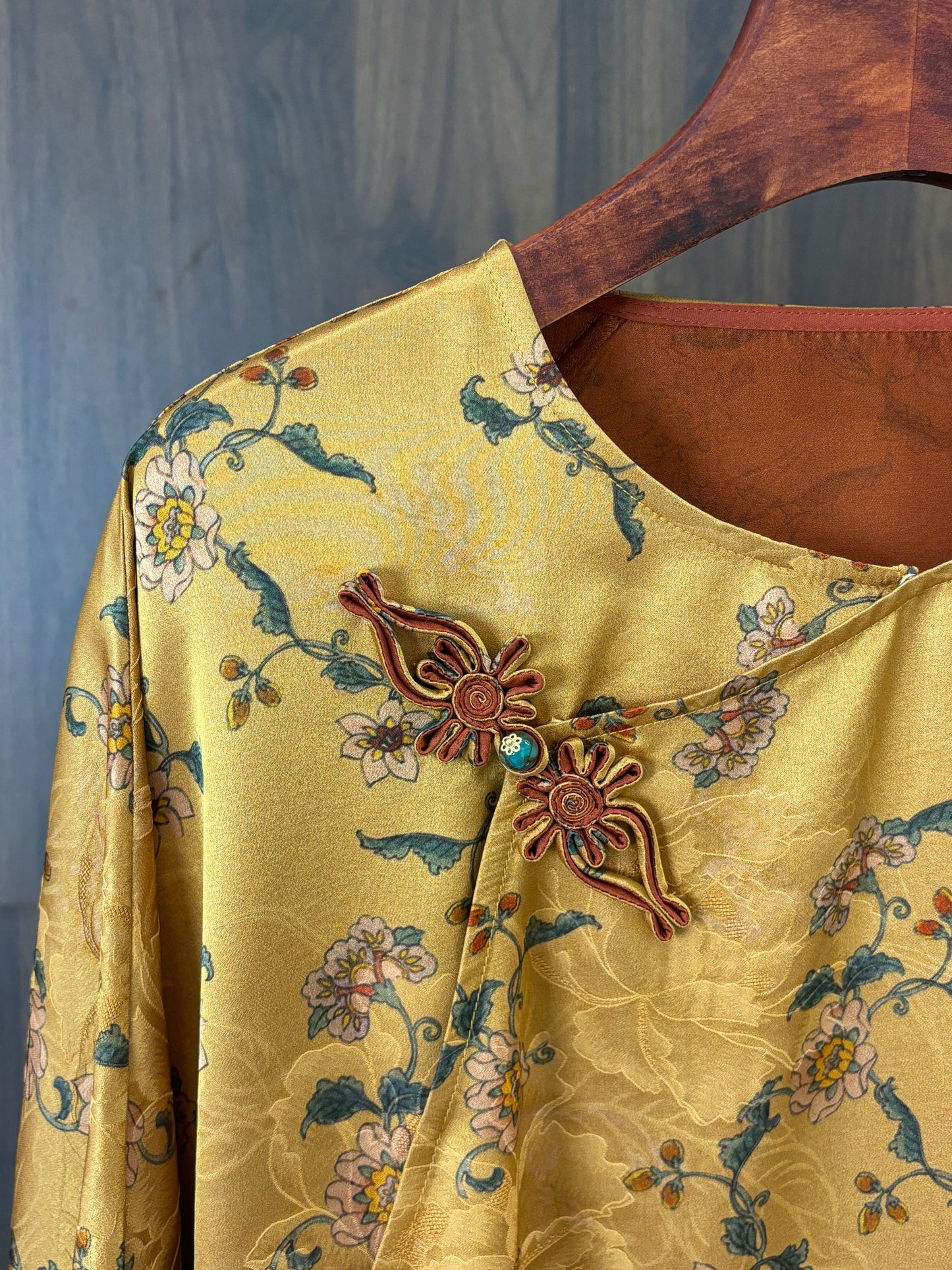 黃色桑蠶絲提花上衣 Yellow Silk Jacquard Top - Luxe Orienta CO., LIMITED