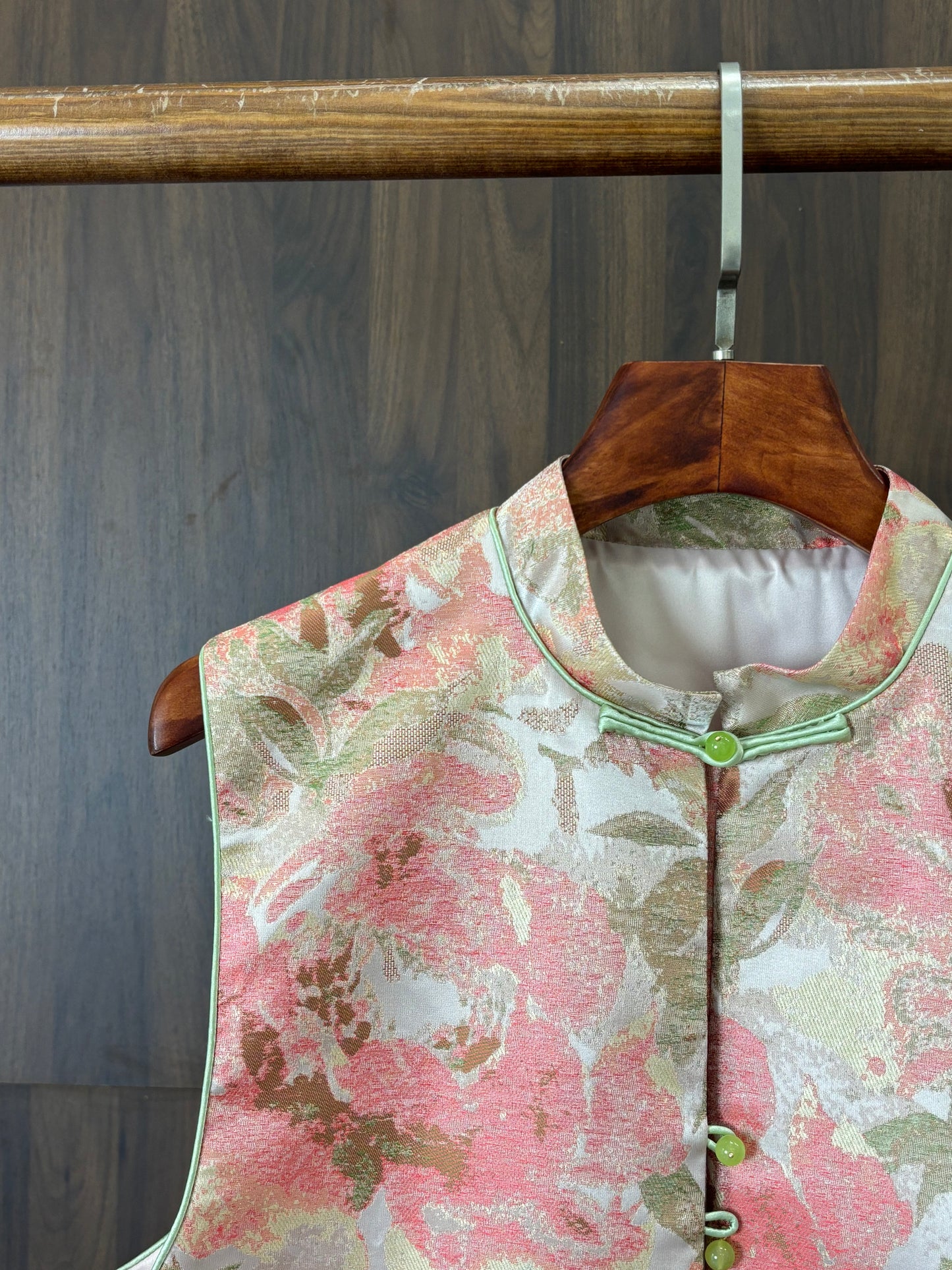 粉紅色真絲提花馬甲 Pink Silk Jacquard Vest - Luxe Orienta CO., LIMITED
