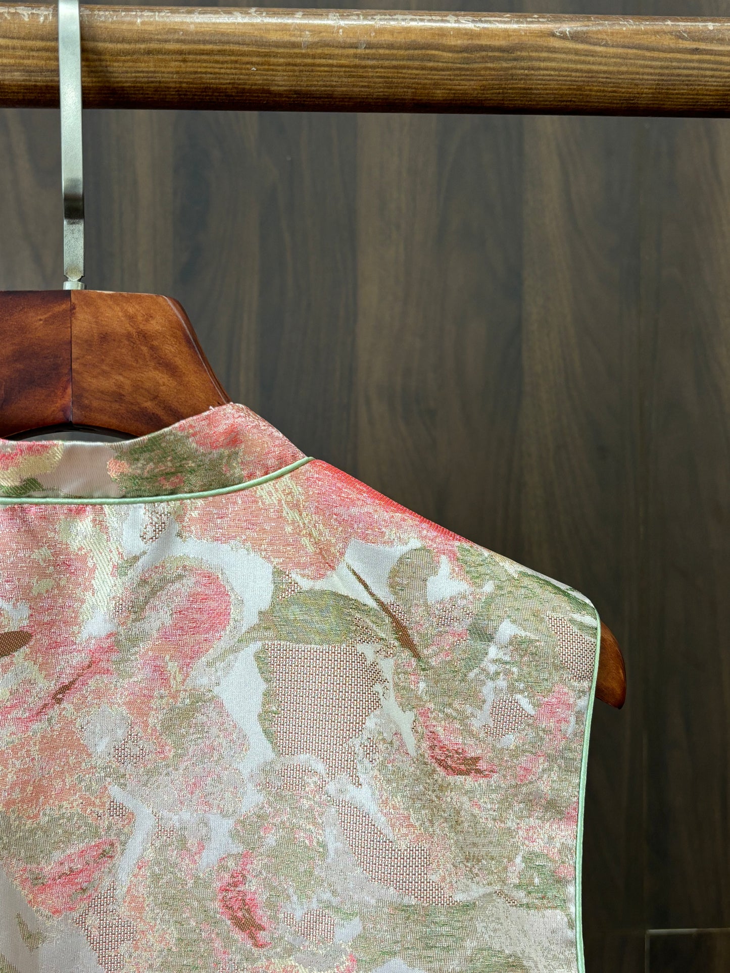 粉紅色真絲提花馬甲 Pink Silk Jacquard Vest - Luxe Orienta CO., LIMITED