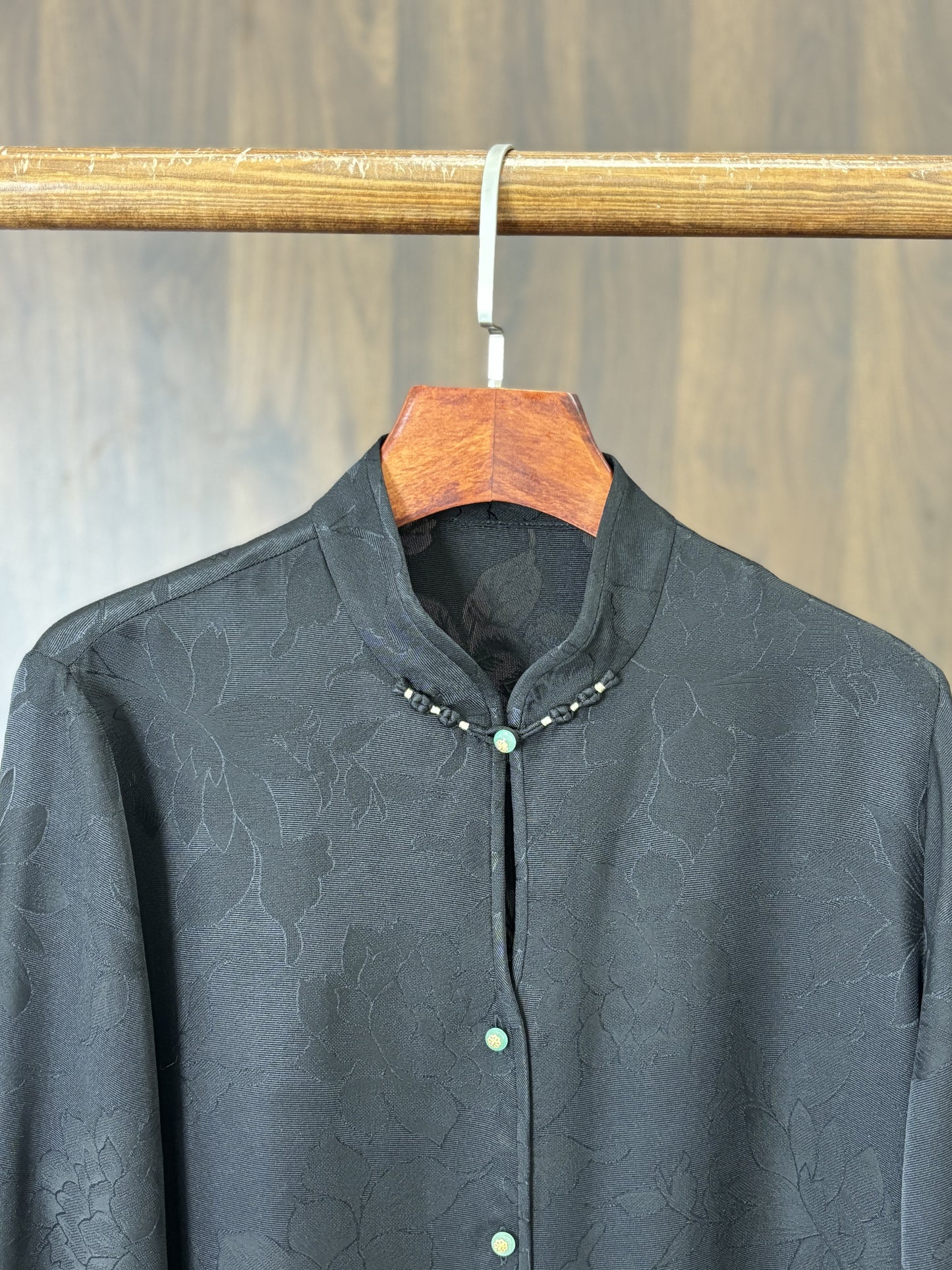 黑色桑蠶絲上衣 Black Silk Top - Luxe Orienta CO., LIMITED