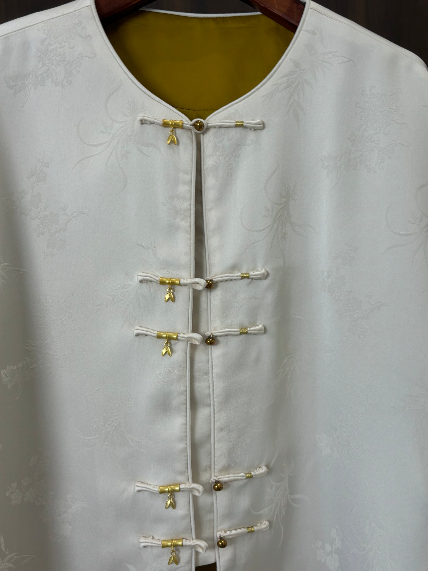 白色人絲提花外套 White Rayon Jacquard Jacket - Luxe Orienta CO., LIMITED