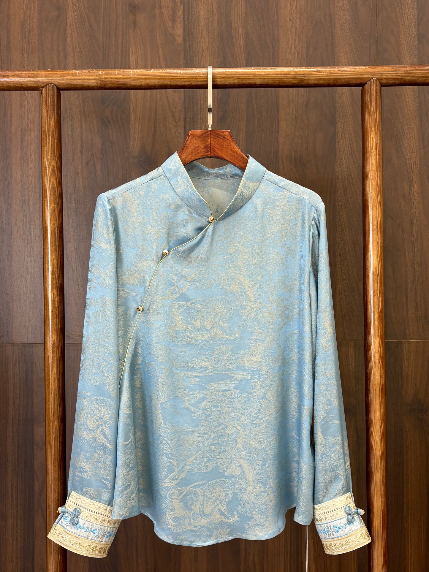 藍色桑蠶絲襯衣 Blue Silk Shirt - Luxe Orienta CO., LIMITED