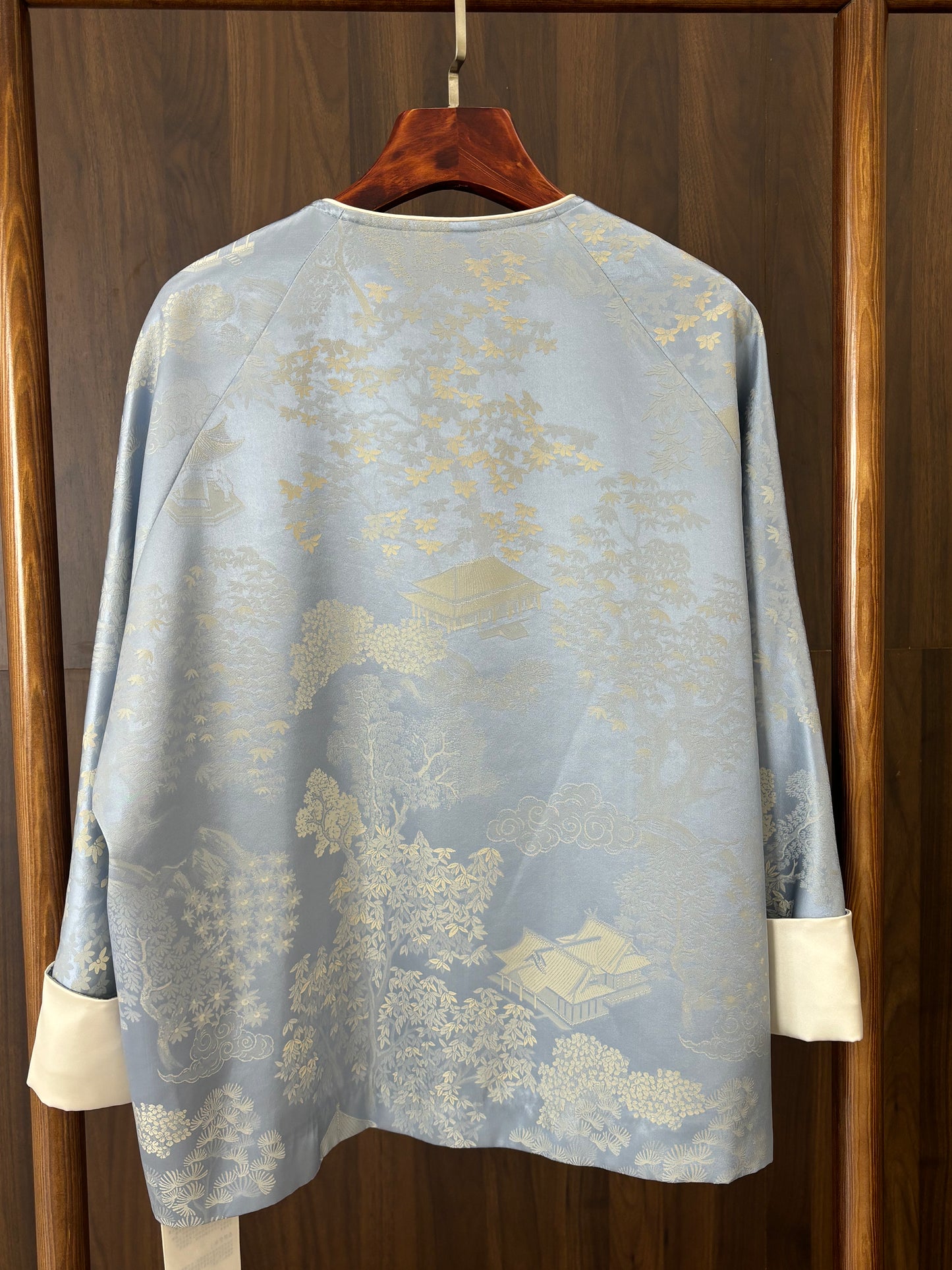 藍色蠶絲外套 Blue Silk Jacket - Luxe Orienta CO., LIMITED