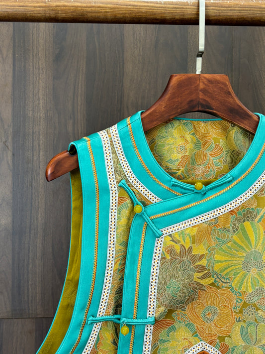 藍色桑蠶絲宋錦如意馬甲 Blue Silk Songjin Ruyi Vest - Luxe Orienta CO., LIMITED