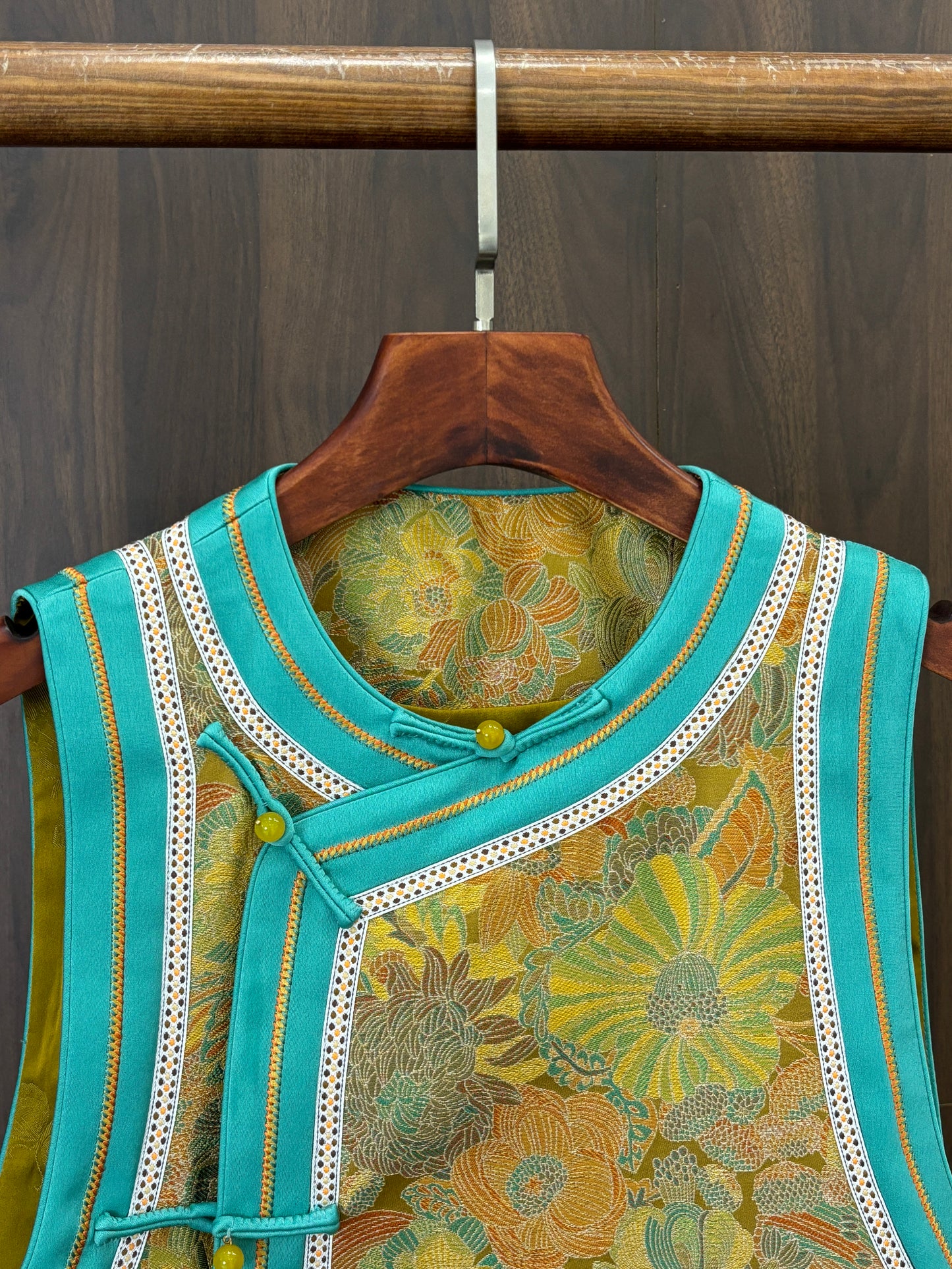 藍色桑蠶絲宋錦如意馬甲 Blue Silk Songjin Ruyi Vest - Luxe Orienta CO., LIMITED