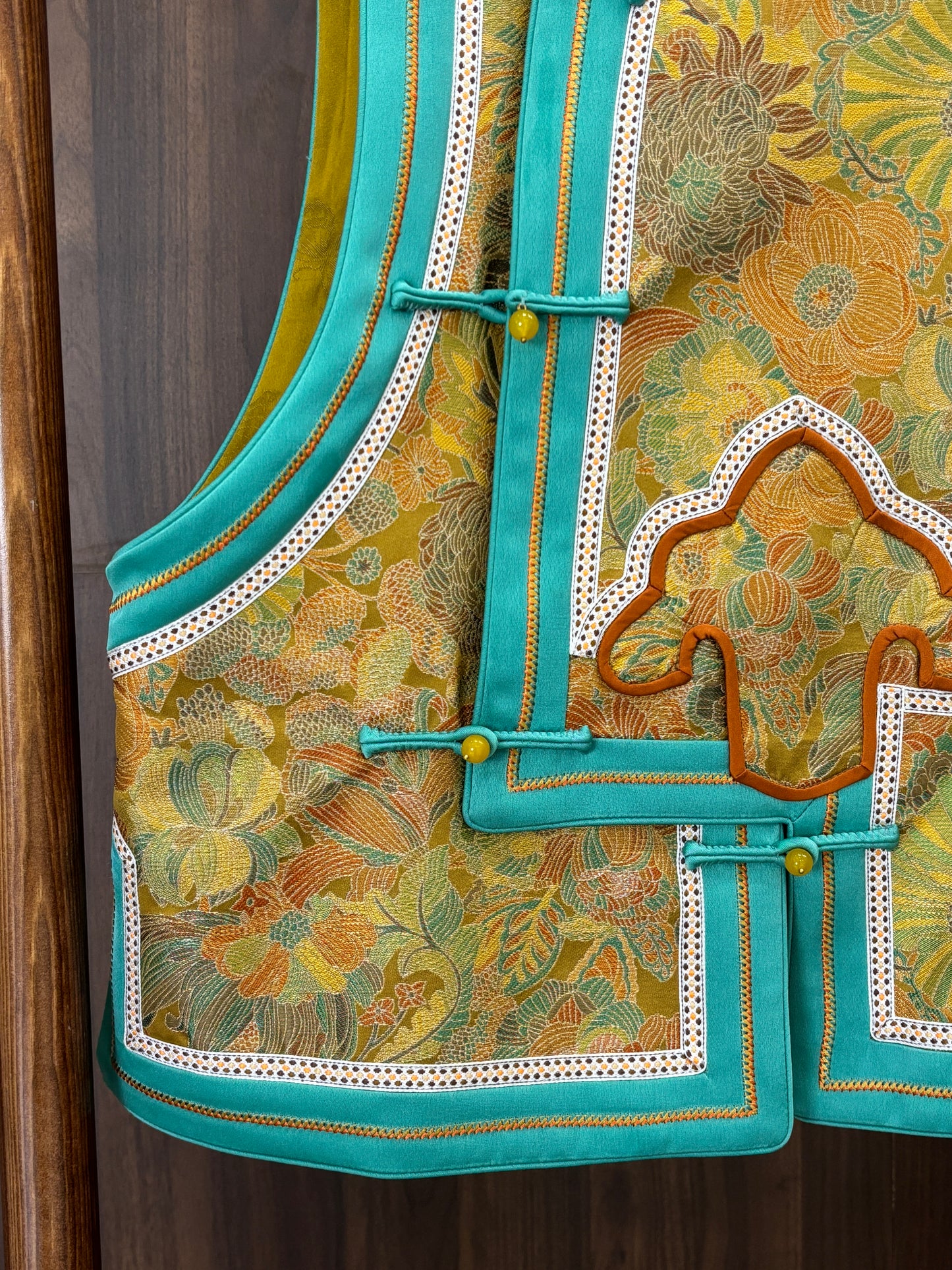 藍色桑蠶絲宋錦如意馬甲 Blue Silk Songjin Ruyi Vest - Luxe Orienta CO., LIMITED