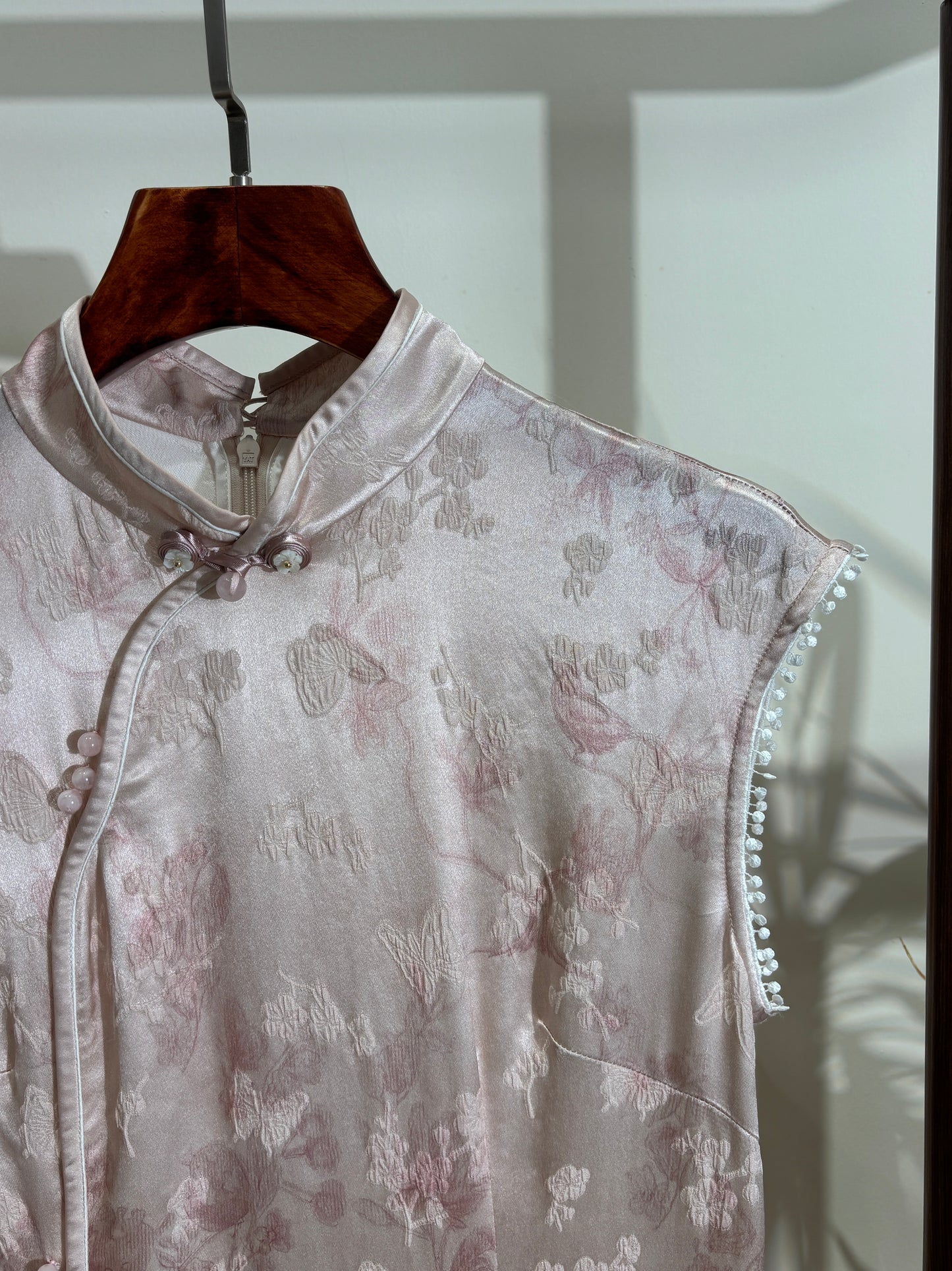 粉色桑蠶絲旗袍 Pink Silk Qipao - Luxe Orienta CO., LIMITED