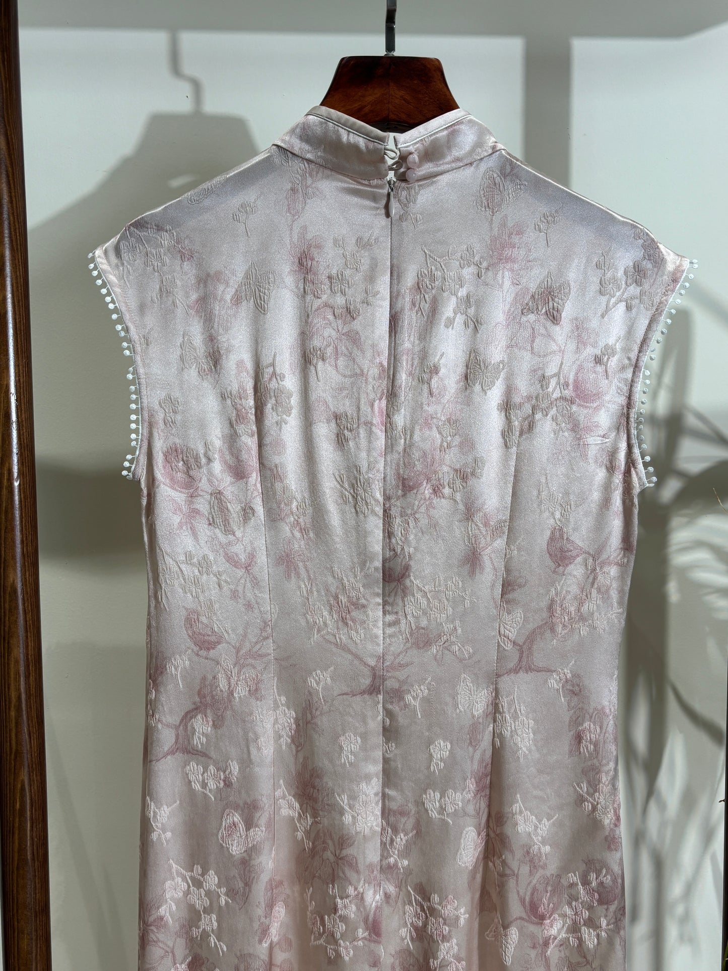 粉色桑蠶絲旗袍 Pink Silk Qipao - Luxe Orienta CO., LIMITED