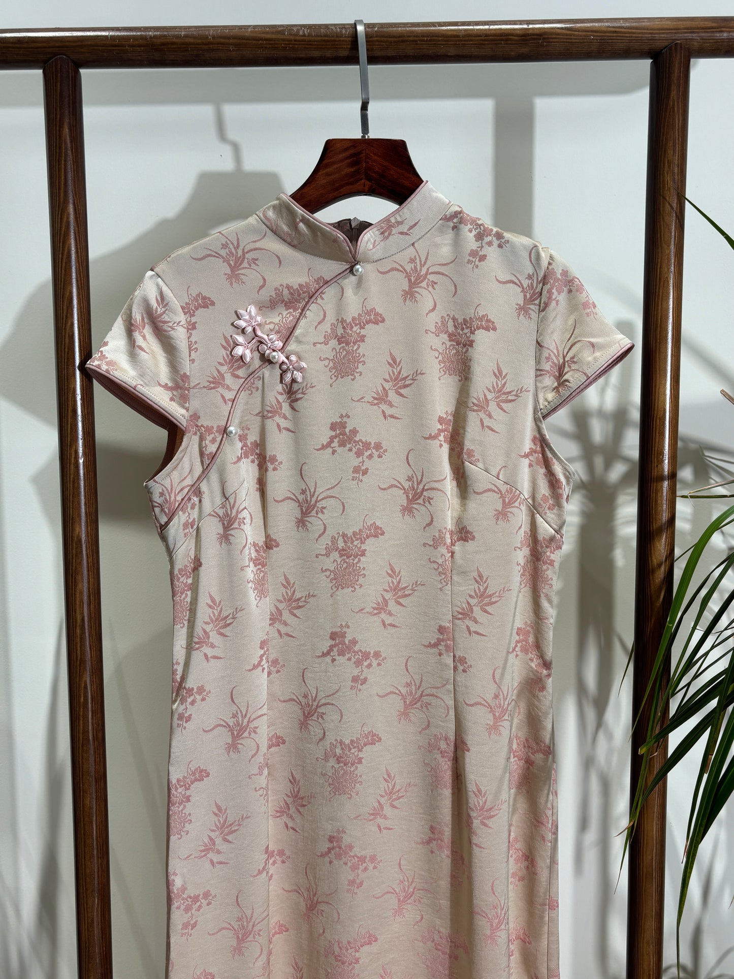 粉色旗袍 Pink Qipao - Luxe Orienta CO., LIMITED