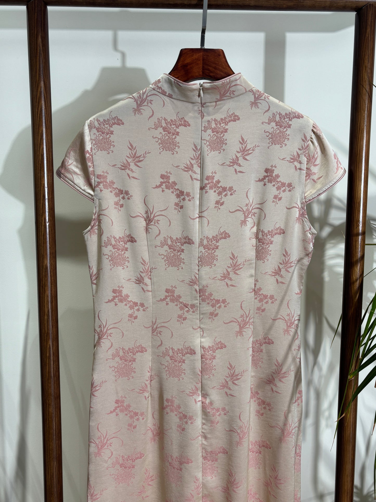 粉色旗袍 Pink Qipao - Luxe Orienta CO., LIMITED