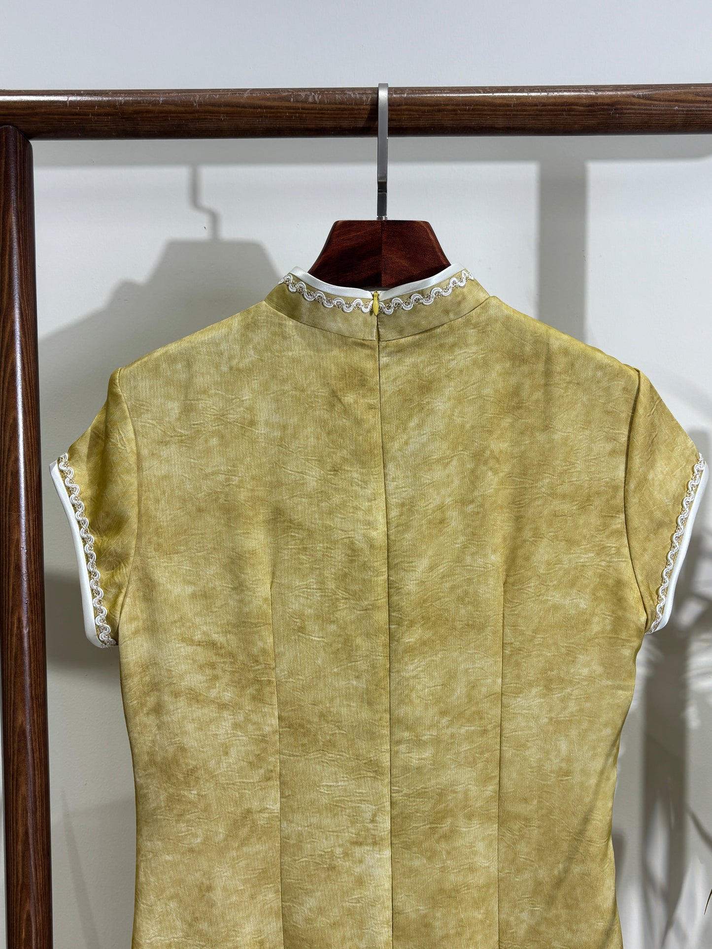 黃色旗袍 Yellow Qipao - Luxe Orienta CO., LIMITED
