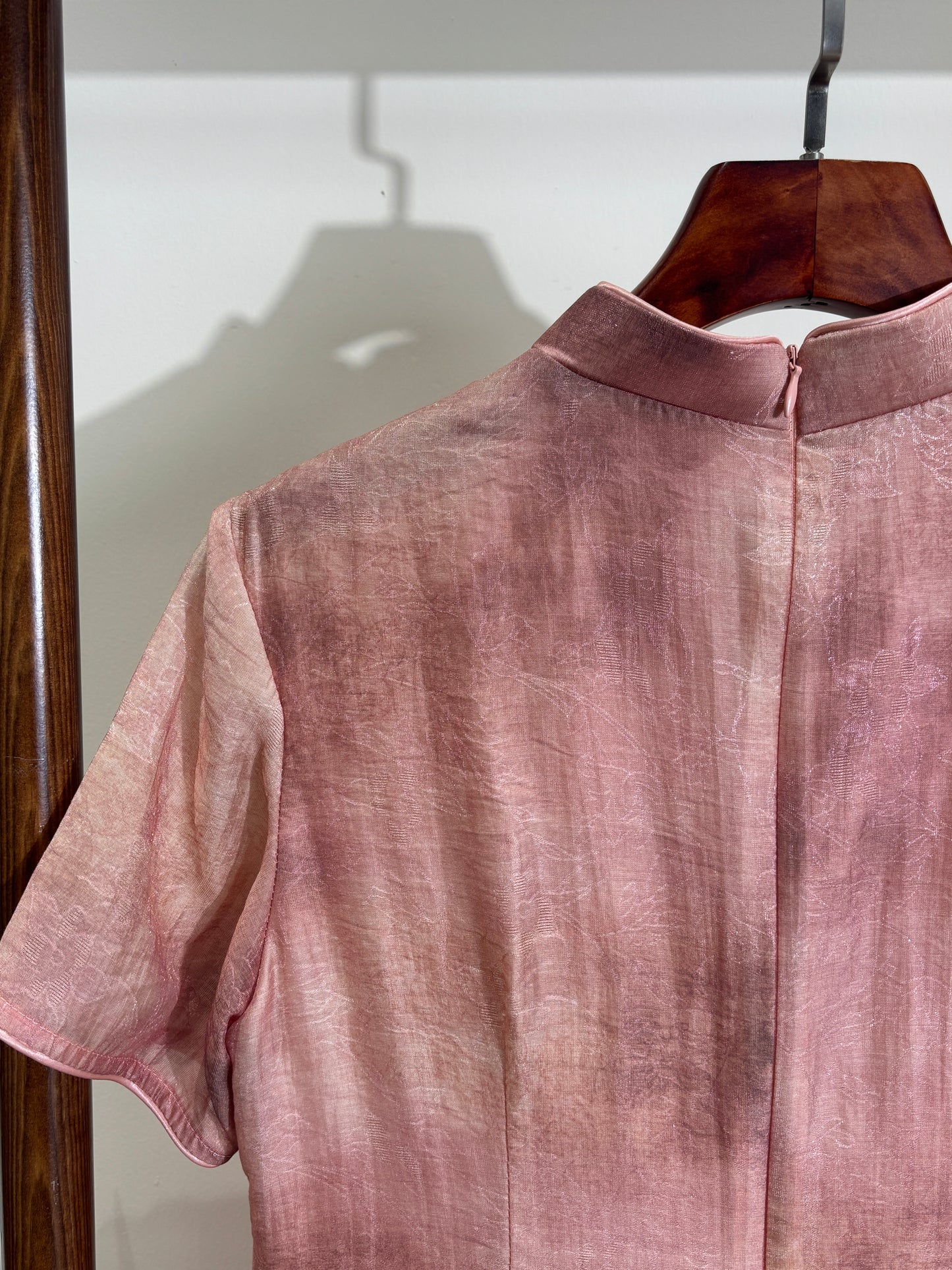 粉色短款旗袍 Pink Short Qipao - Luxe Orienta CO., LIMITED