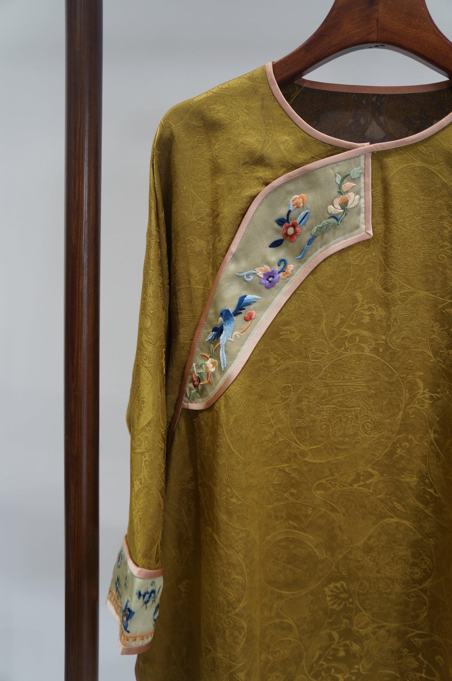 Yellow Mulberry Silk Xiangyunsha Blouse | Timeless Chinese Luxury