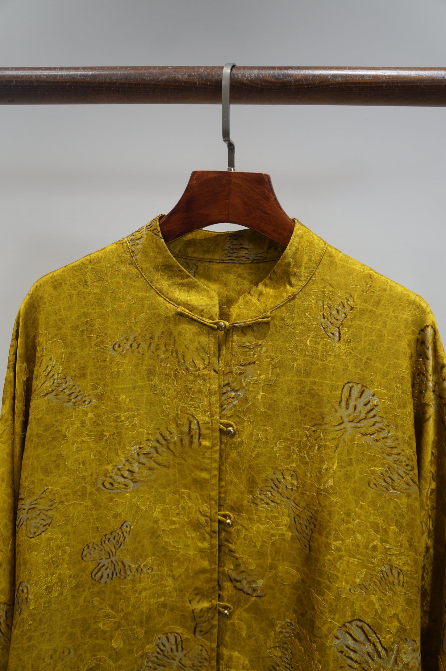Yellow Xiangyunsha Embroidered Jacket | Timeless Chinese Elegance