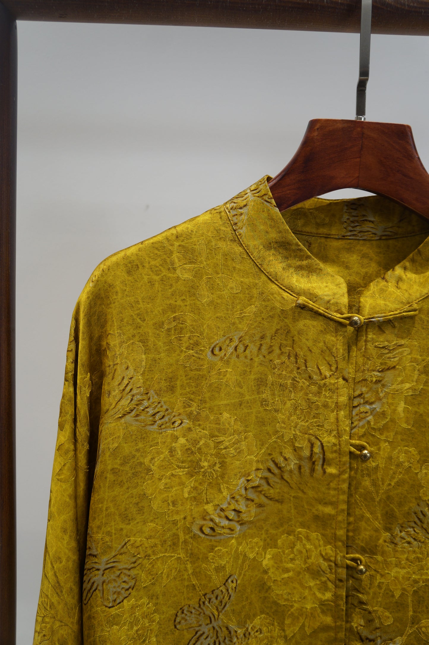 Yellow Xiangyunsha Embroidered Jacket | Timeless Chinese Elegance
