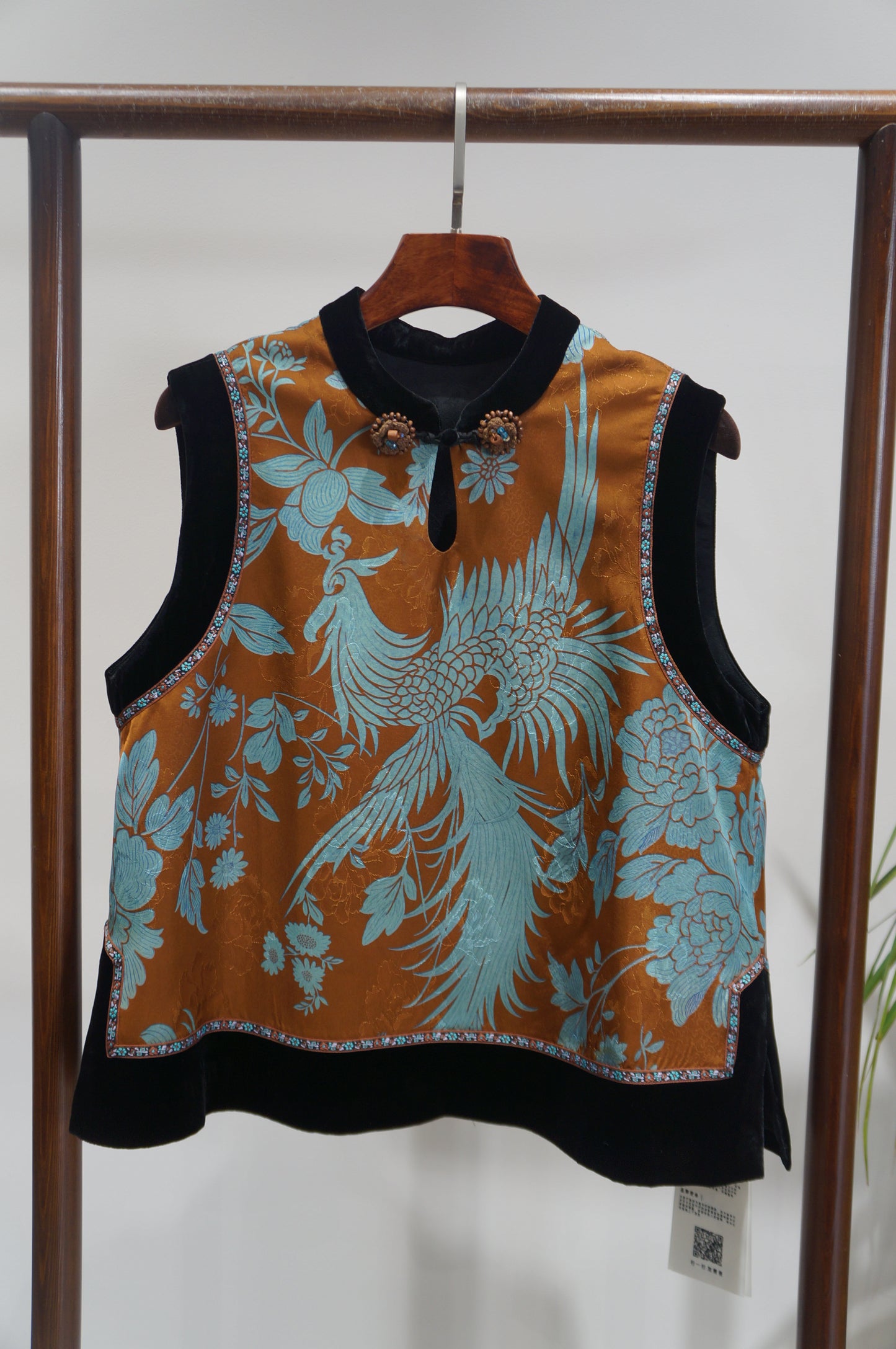 Brown Phoenix & Peony Xiangyunsha Vest | Symbolic Chinese Elegance