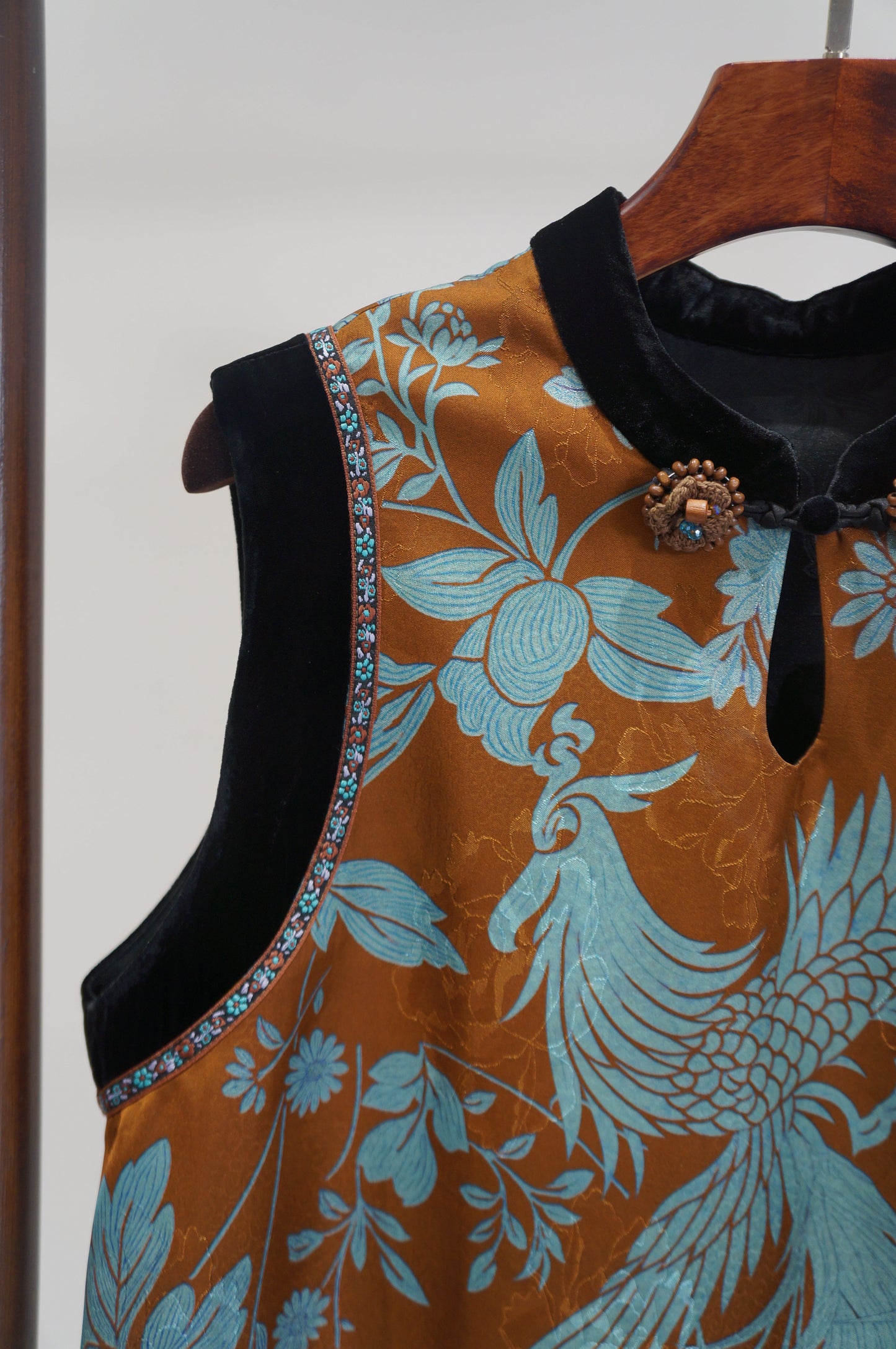 Brown Phoenix & Peony Xiangyunsha Vest | Symbolic Chinese Elegance