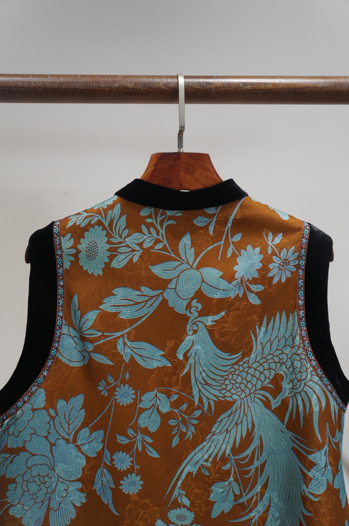Brown Phoenix & Peony Xiangyunsha Vest | Symbolic Chinese Elegance