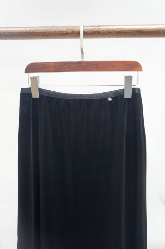 Black Velvet Midi Skirt | Elegant Modern Chinese Style - Luxe Orienta CO., LIMITED