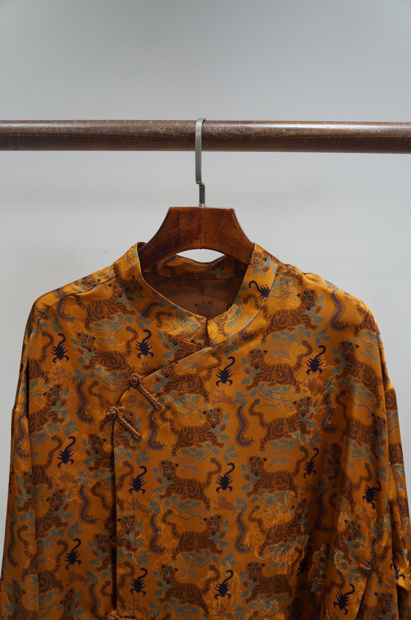 Brown Tiger & Five Poisons Xiangyunsha Blouse | Bold Chinese Heritage
