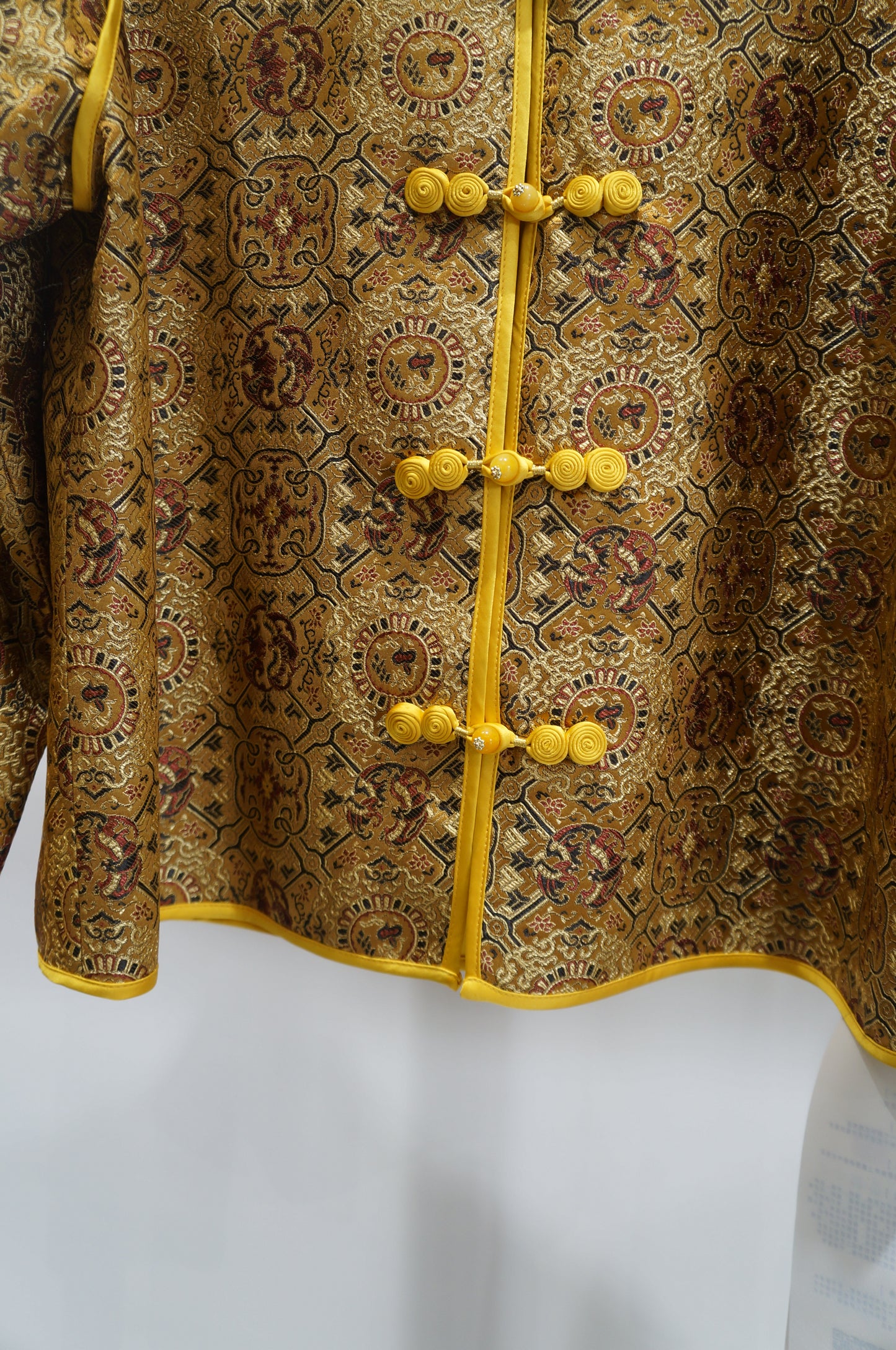 Yellow Mulberry Silk Shu Brocade Jacket with Pankou Buttons | Timeless Chinese Luxury