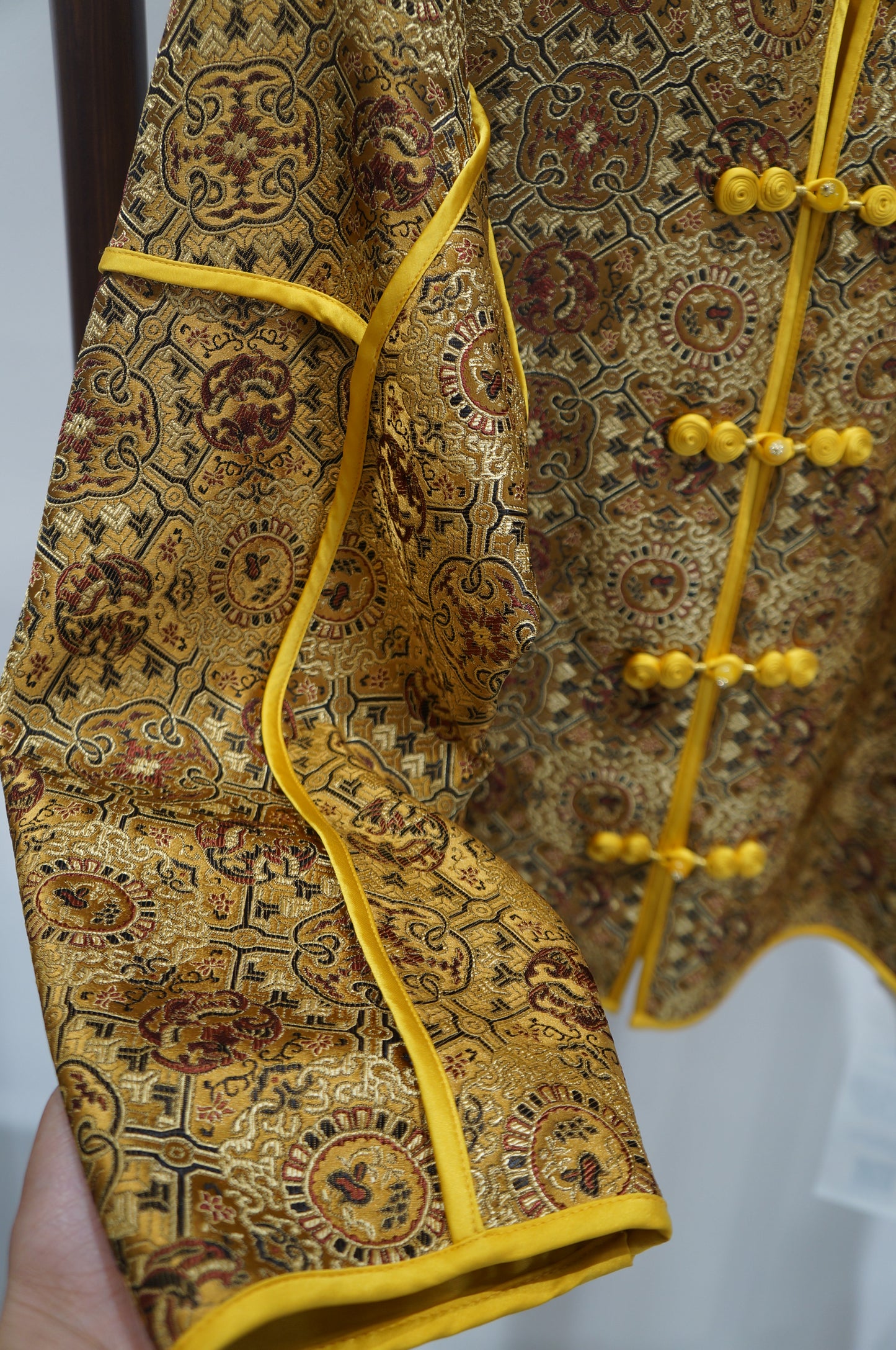 Yellow Mulberry Silk Shu Brocade Jacket with Pankou Buttons | Timeless Chinese Luxury