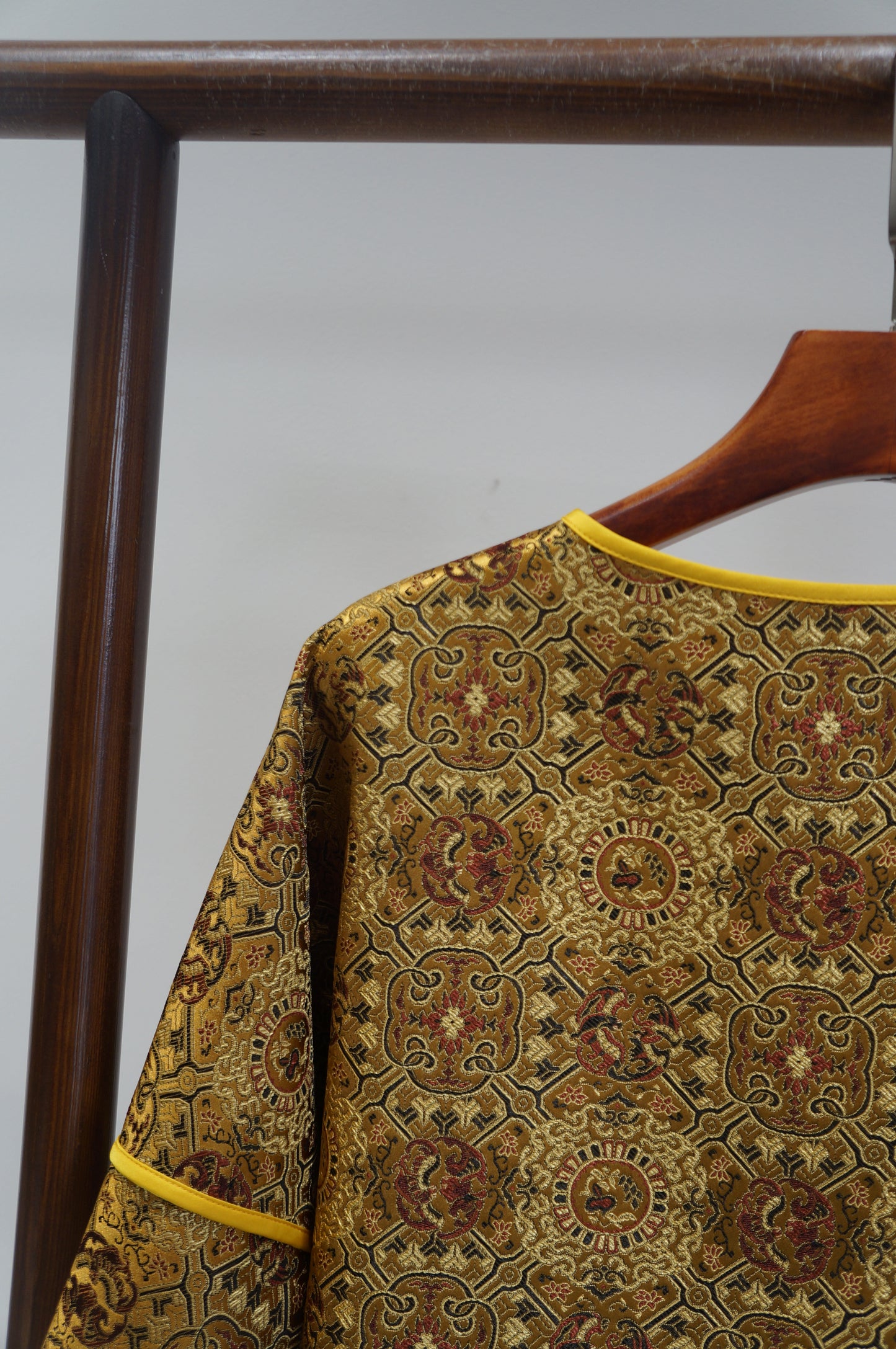 Yellow Mulberry Silk Shu Brocade Jacket with Pankou Buttons | Timeless Chinese Luxury