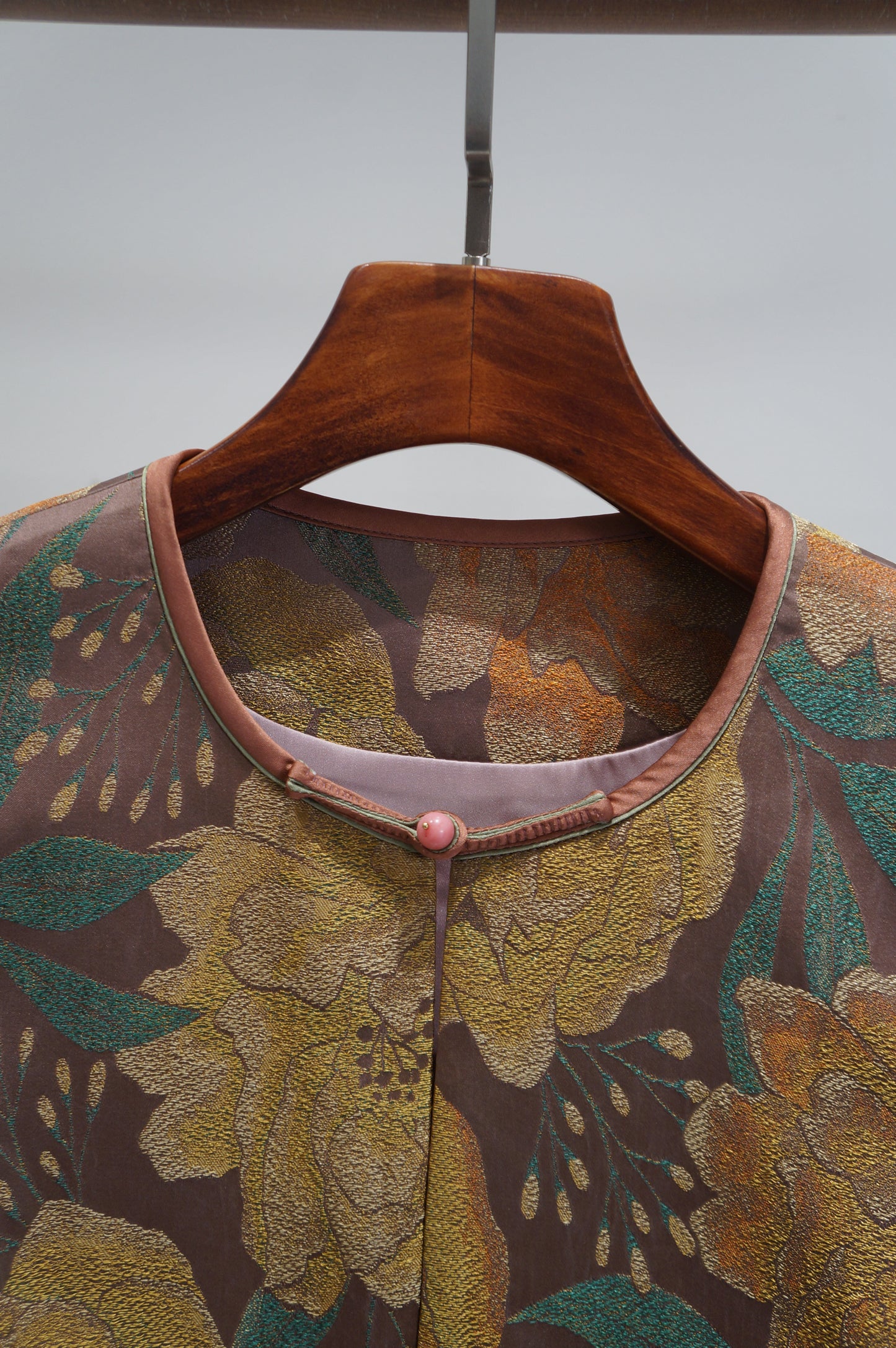 Brown Mulberry Silk Song Brocade Vest | Modern Chinese Heritage