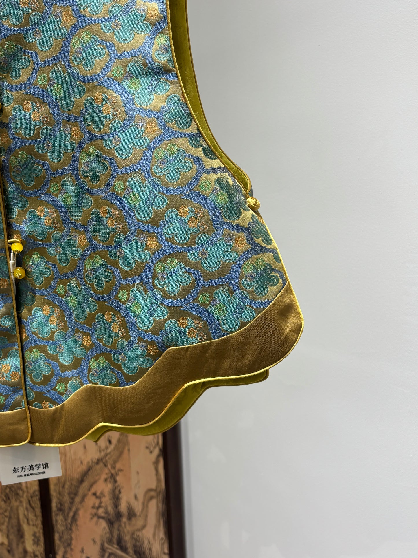 Green Mulberry Silk Shu Brocade Reversible Vest | Luxe Orienta
