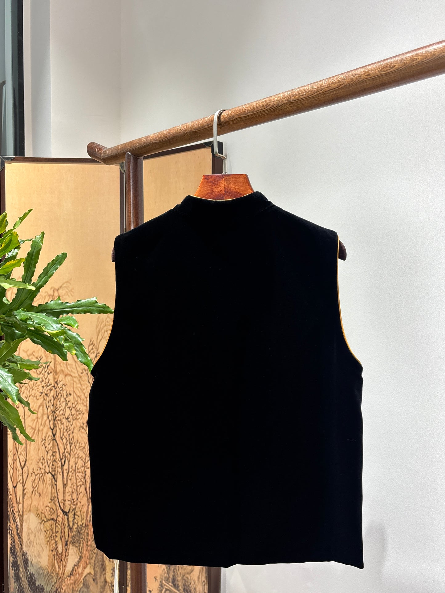 Black Velvet Sequin Vest | Luxe Orienta Modern Chinese Fashion