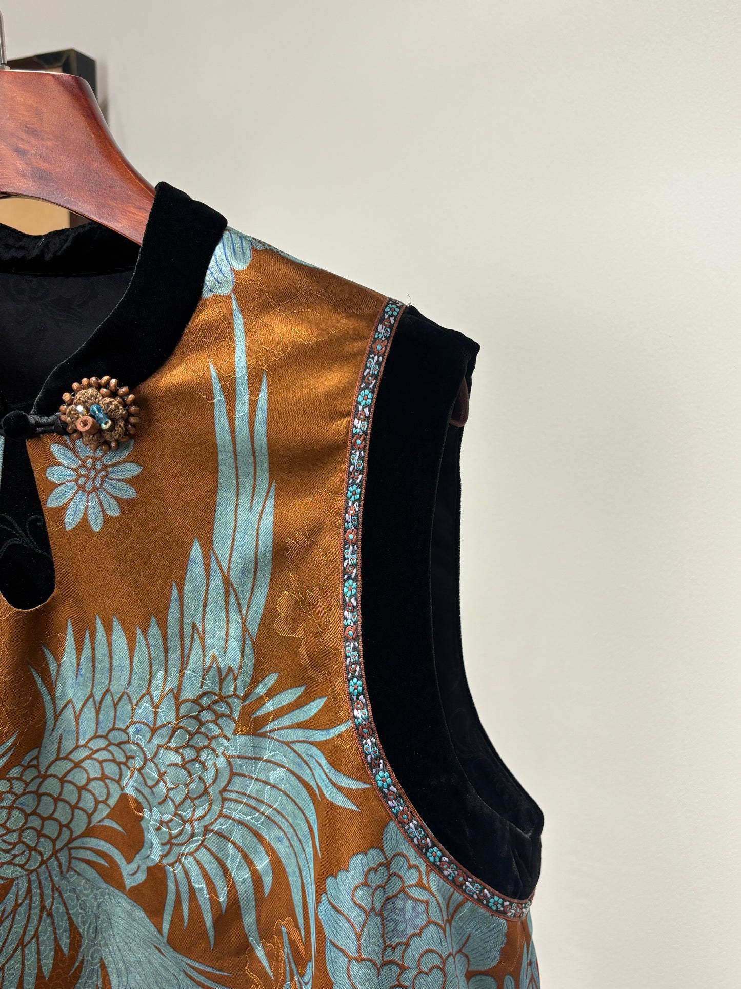 Brown Phoenix & Peony Xiangyunsha Vest | Symbolic Chinese Elegance