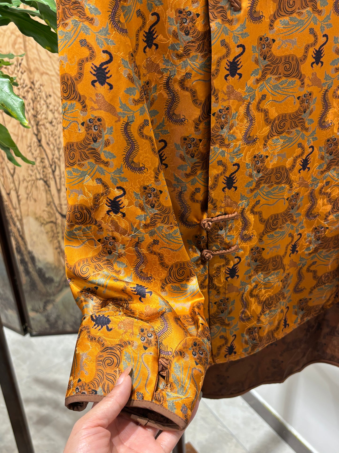 Brown Tiger & Five Poisons Xiangyunsha Blouse | Bold Chinese Heritage