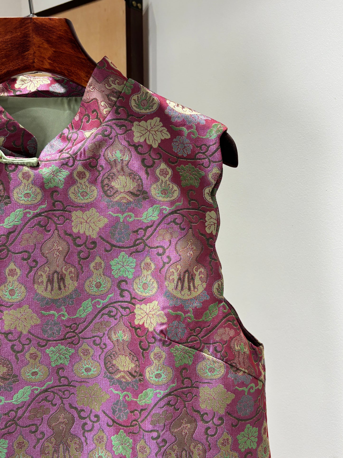 Purple Gourd-Pattern Rayon Song Brocade Vest | Luxe Orienta Modern Chinese Luxury Vest