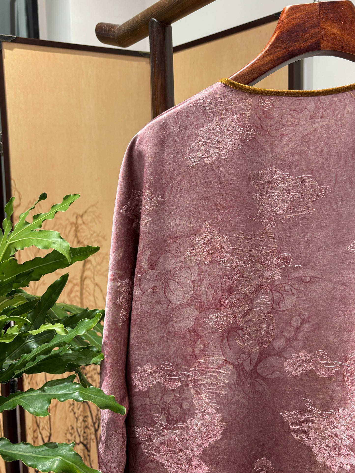 Pink Rayon Xiangyunsha Cardigan | Luxe Orienta Modern Chinese Luxury Knitwear