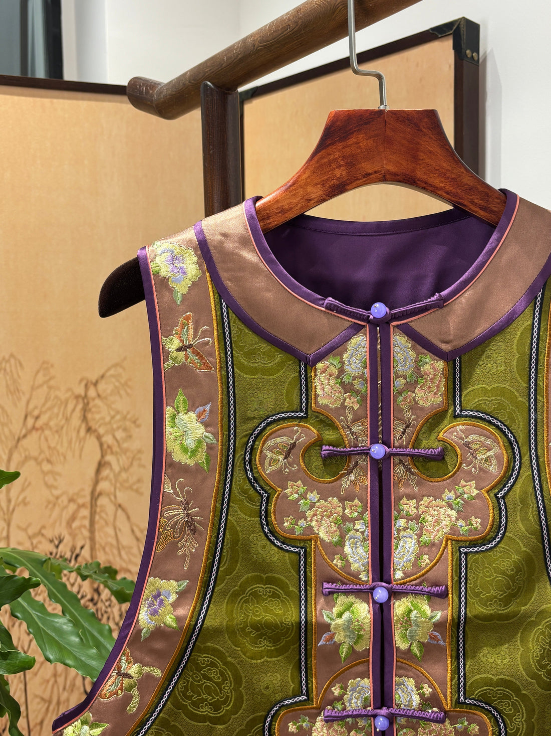 Top Mulberry Silk Clothing Brands You Should Know in 2025