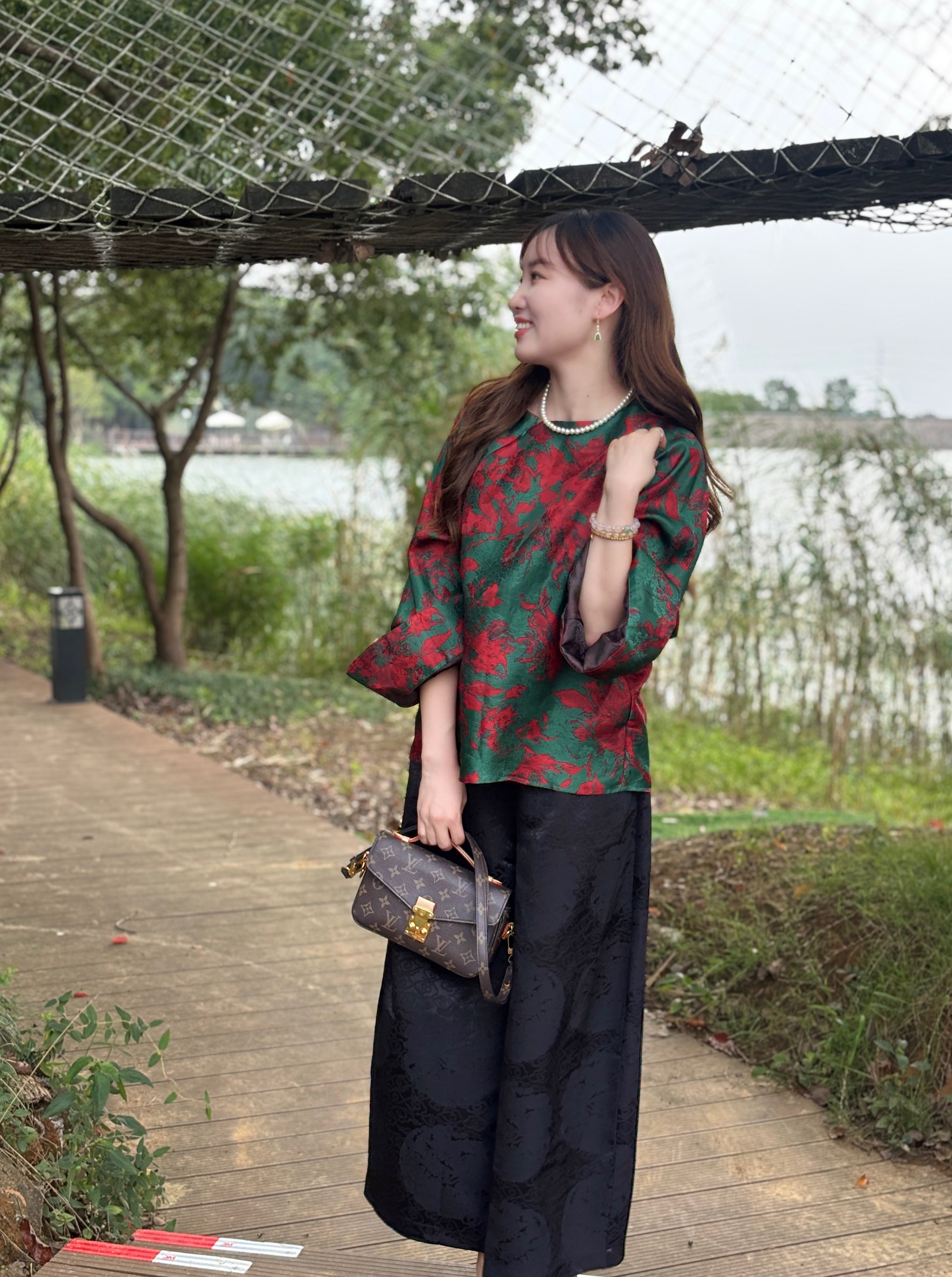 Red & Green Xiangyunsha Jacquard Top – Modern Heritage Elegance by LUXE ORIENTA - Luxe Orienta CO., LIMITED