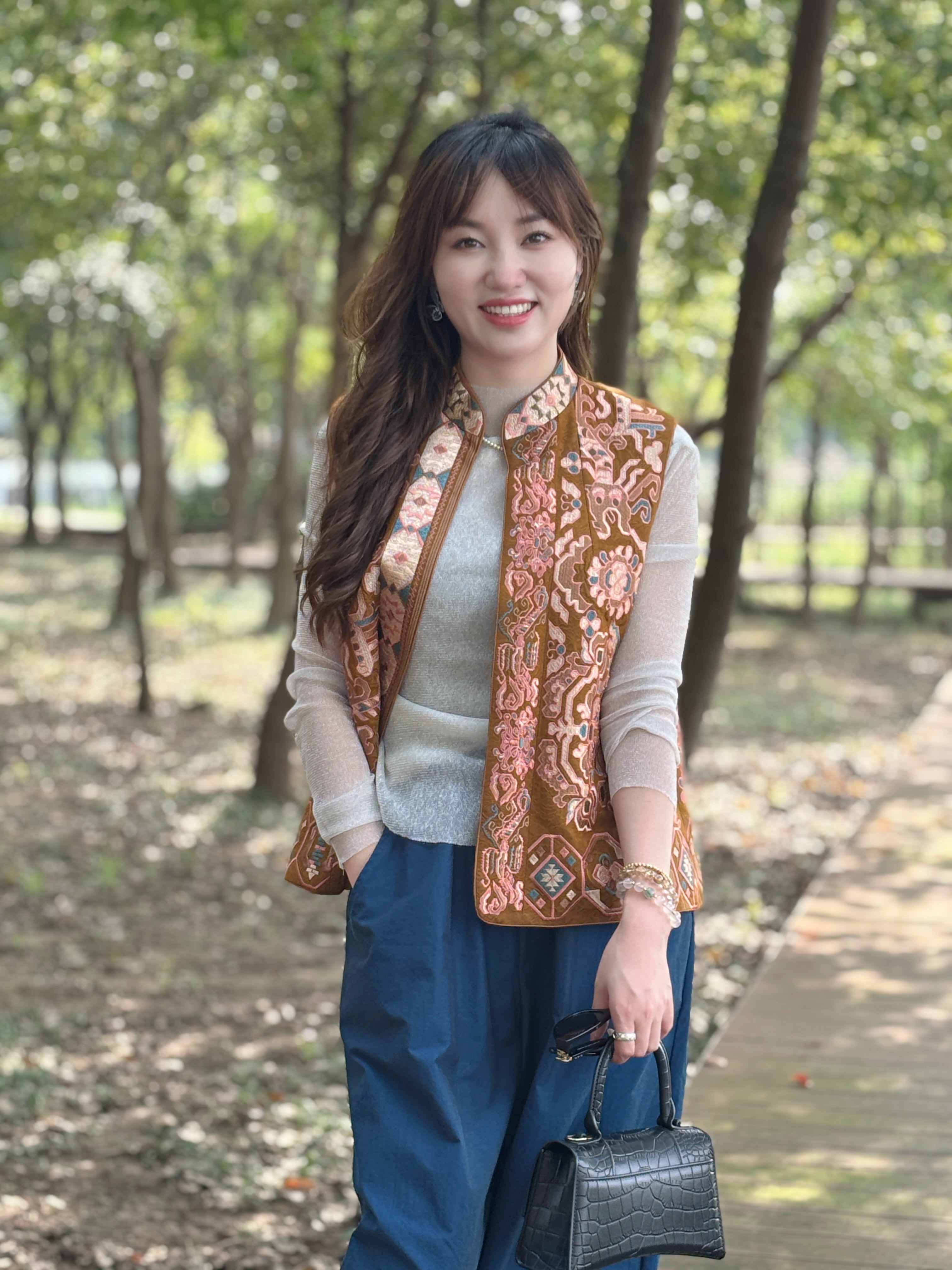 Yellow Embroidered Vest – Heritage-Inspired Elegance by LUXE ORIENTA - Luxe Orienta CO., LIMITED