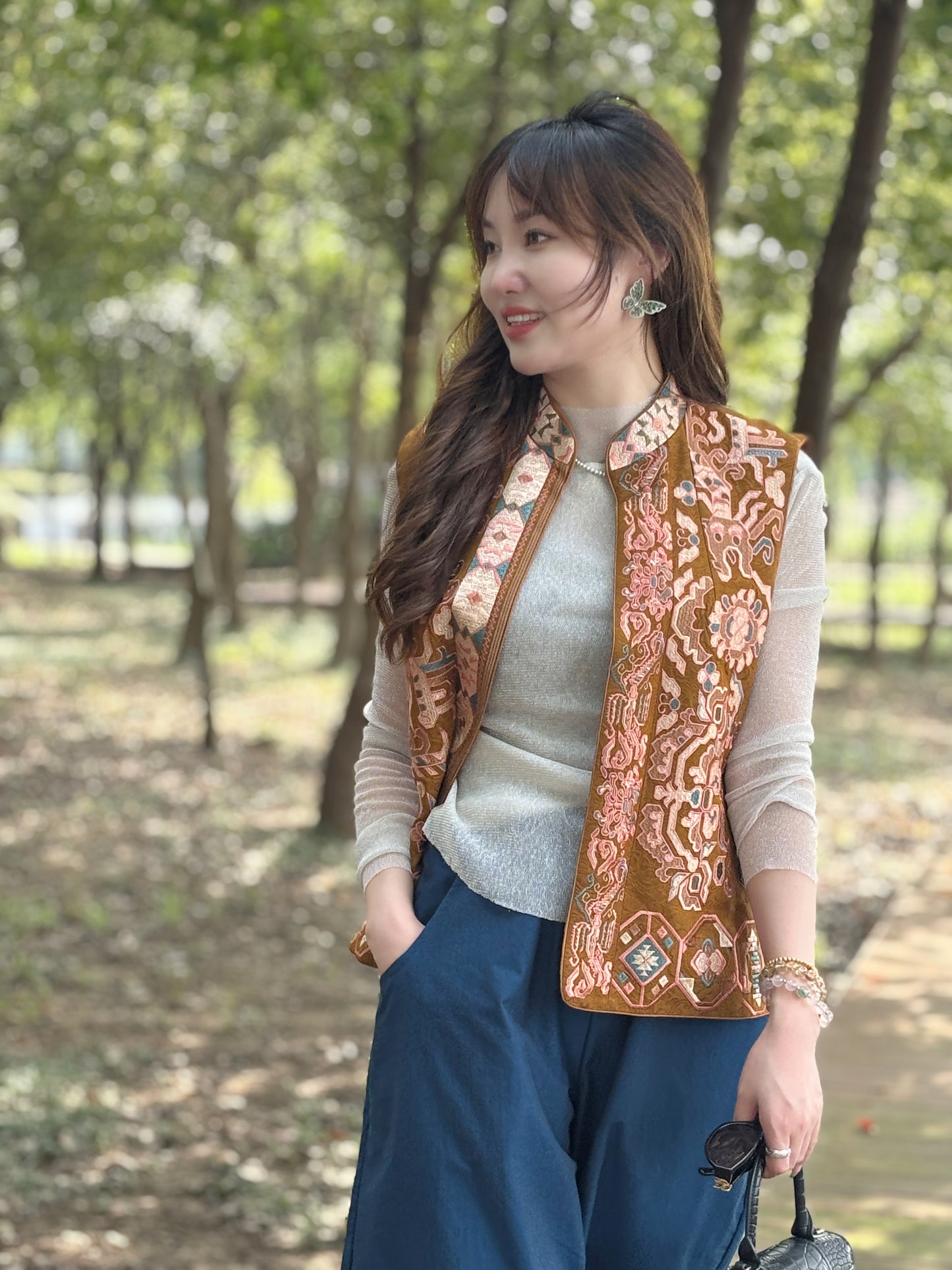 Yellow Embroidered Vest – Heritage-Inspired Elegance by LUXE ORIENTA - Luxe Orienta CO., LIMITED