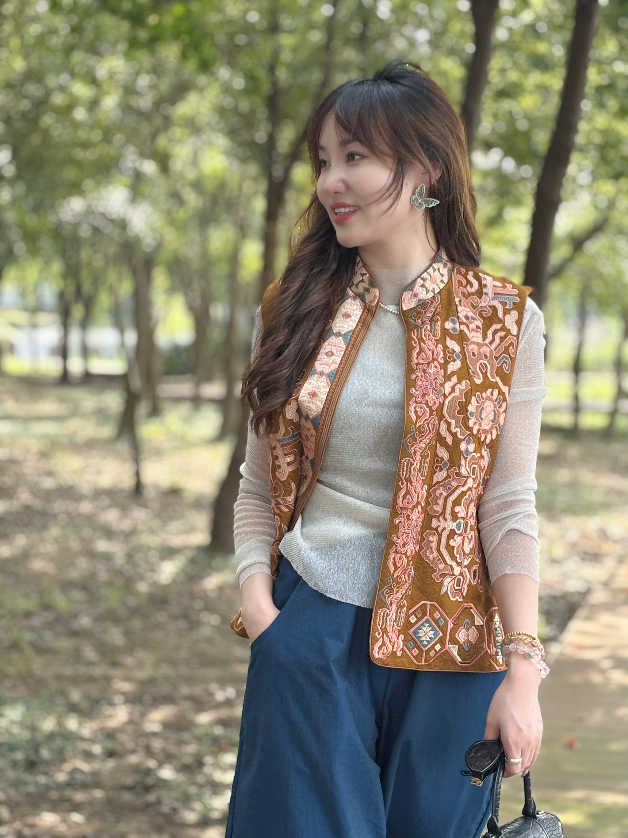 Yellow Embroidered Vest – Heritage-Inspired Elegance by LUXE ORIENTA - Luxe Orienta CO., LIMITED
