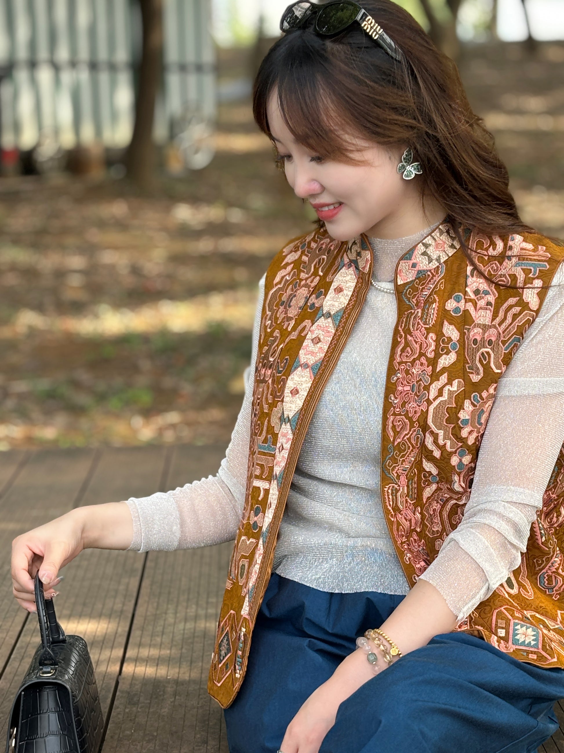 Yellow Embroidered Vest – Heritage-Inspired Elegance by LUXE ORIENTA - Luxe Orienta CO., LIMITED