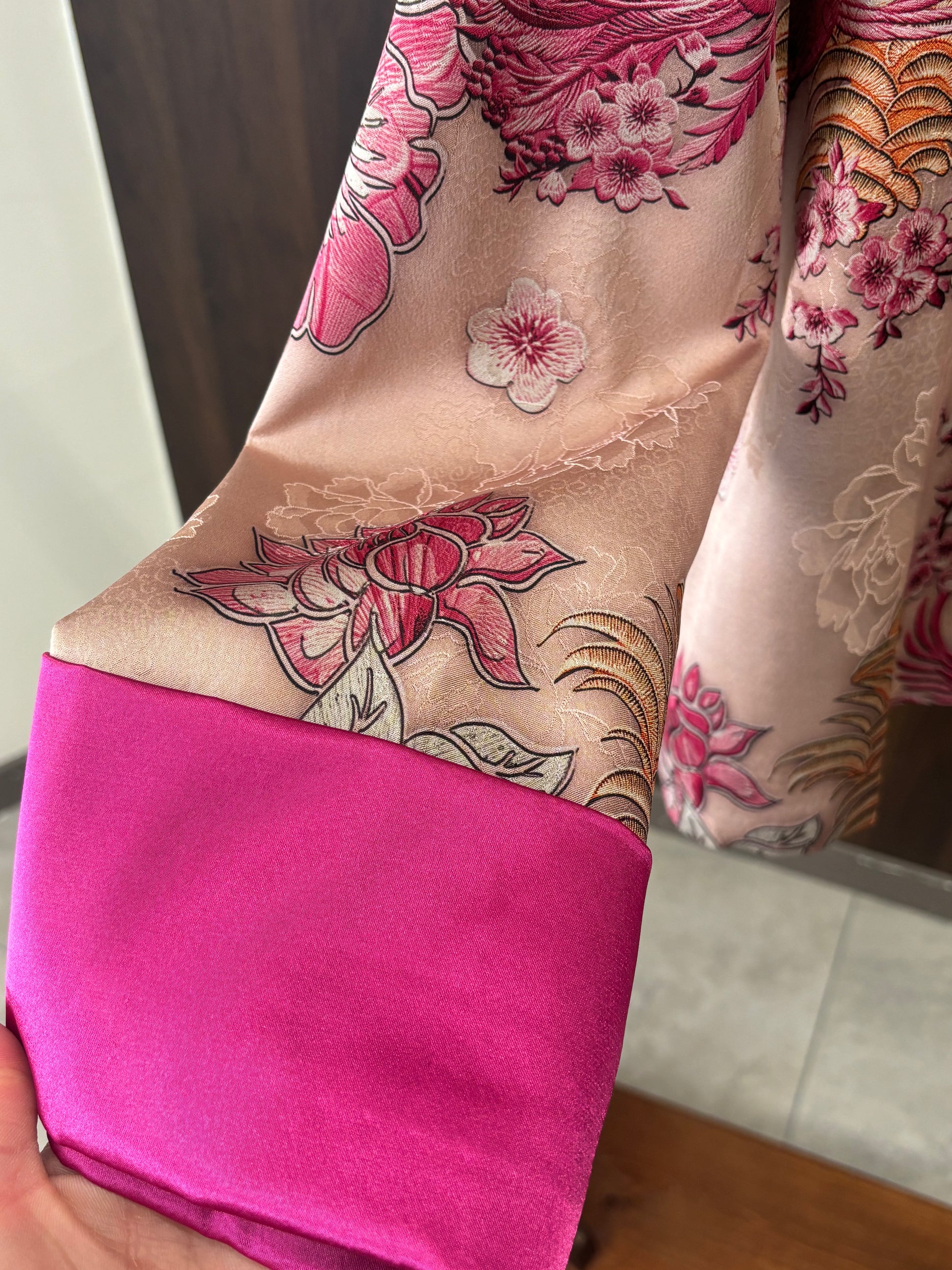 粉紅色鳳凰人絲提花外套 Pink Phoenix Silk Jacquard Jacket - Luxe Orienta CO., LIMITED