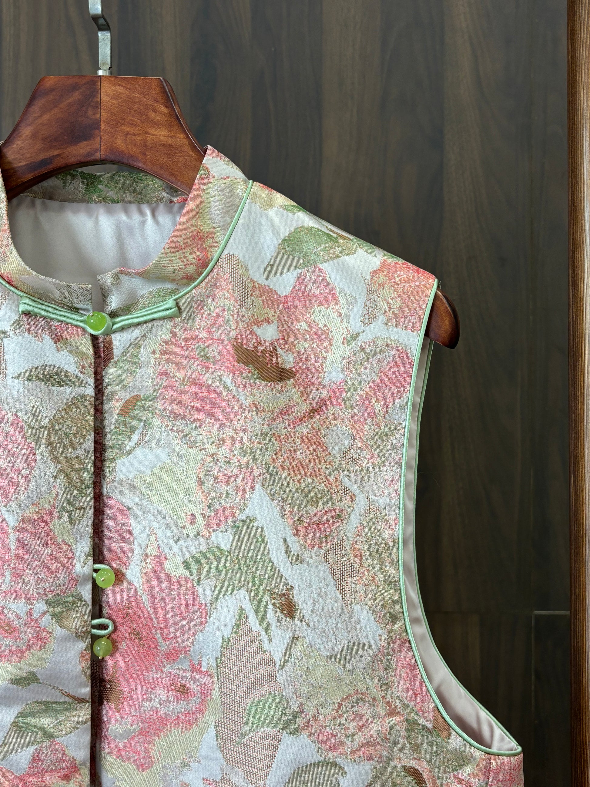 粉紅色真絲提花馬甲 Pink Silk Jacquard Vest - Luxe Orienta CO., LIMITED