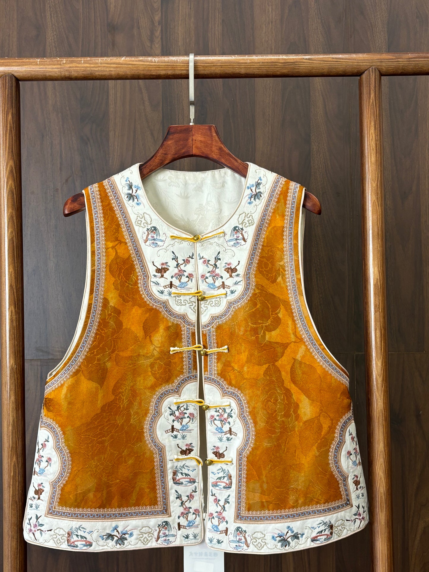 橙色宋錦雙面穿馬甲 Orange Songjin Double-sided Vest - Luxe Orienta CO., LIMITED