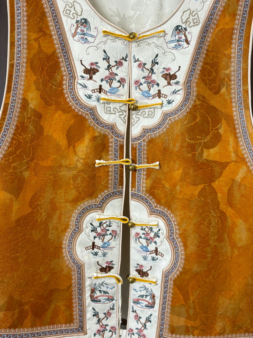 黃色宋錦刺繡雙面穿馬甲 Yellow Songjin Embroidered Reversible Vest - Luxe Orienta CO., LIMITED