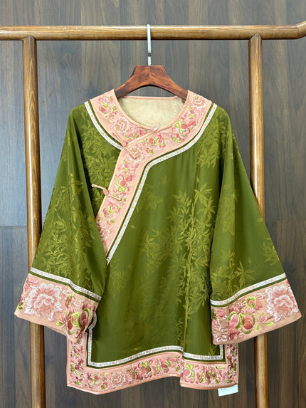 綠色香雲紗手推繡上衣 Green Xiangyunsha Tulle Hand-embroidered Top - Luxe Orienta CO., LIMITED