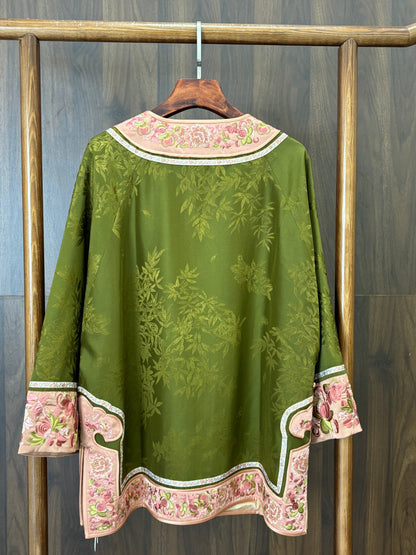 綠色香雲紗手推繡上衣 Green Xiangyunsha Tulle Hand-embroidered Top - Luxe Orienta CO., LIMITED