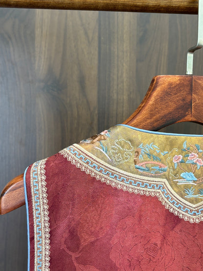 紅色宋錦雙面穿馬甲 Red Songjin Double-sided Vest - Luxe Orienta CO., LIMITED