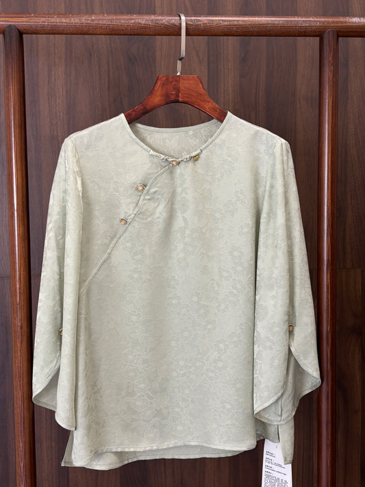 米色桑蠶絲花羅上衣 Beige Silk Floral Luo Top - Luxe Orienta CO., LIMITED